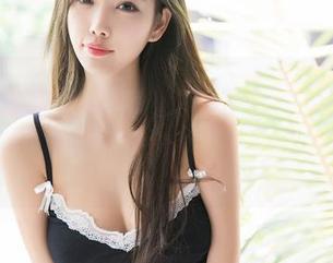 秀人网 – Zoe柚柚的居家写真，图包里的每一角落都有种让人流连的感觉，想问：她选的是哪个家居品牌？
