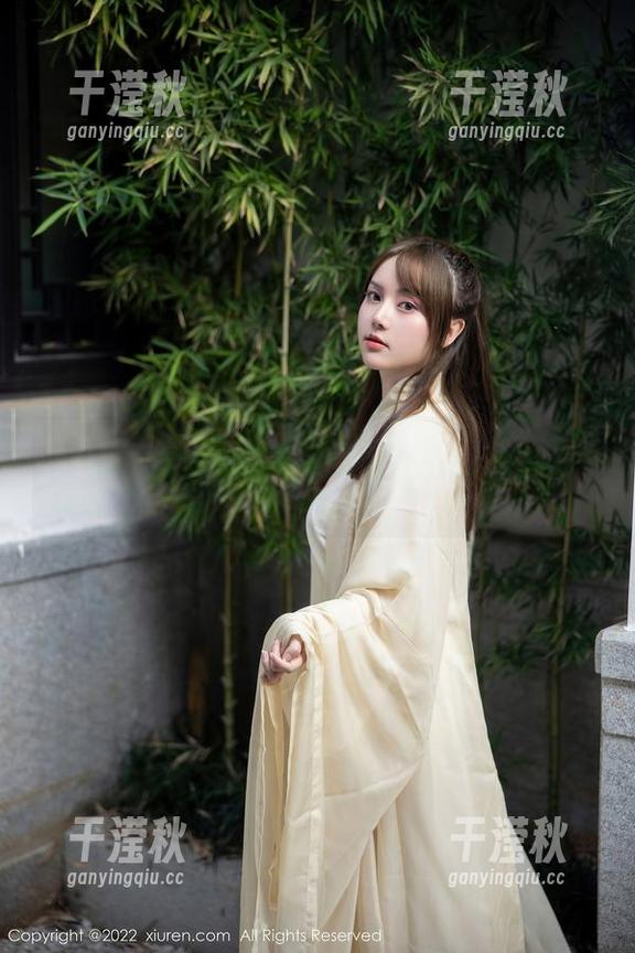 秀人网-刘婷婷 秀人网 - 刘婷婷兔女郎写真:这感觉就像在看一场春天的梦,真是心动。