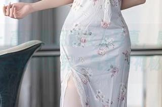 秀人网 – 高清唐翩翩女友写真，感觉看到了不一样的世界，气氛好神秘啊。