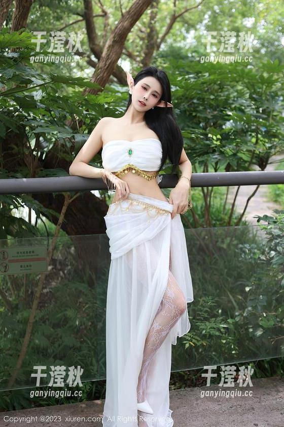 秀人网-夏诗雯Sally 秀人网 - 夏诗雯Sally与镂空之间的故事:这些图片资源绝对让你惊喜。