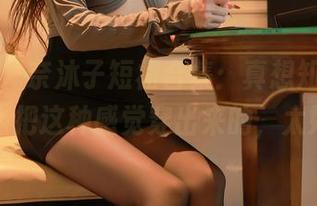 秀人网 – 奈沐子短裙合集：真想知道，她是怎么把这种感觉穿出来的，太妙了！