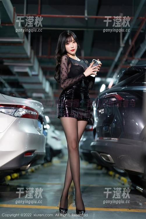 秀人网-娜露 秀人网 - 双马尾&娜露:我的心情跟着马尾一起摇啊摇!