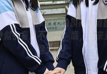 秀人网 – 沈蜜桃miko的旗袍高清图册：这一身似乎有点不一样，哦，原来是气场强大啊！