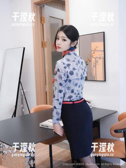秀人网-白洁Bessie 秀人网 - 高清在线,白洁Bessie的牛仔裤穿搭:我的审美被她刷新了。