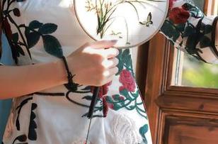秀人网 – 深扒绮里嘉Ula的花嫁合集：美图是如何让我误入歧途的！