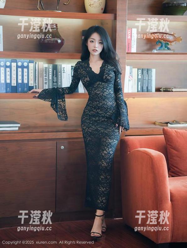 秀人网-陈雅漫VICKY 秀人网 - 让人心跳加速的瞬间!陈雅漫VICKY的最新泳衣图包不容错过