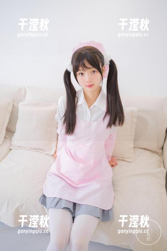 稚乖画册-夜夜 稚乖画册 - 夜夜的写真冒险:在停车场里翻转肉丝的魅力!