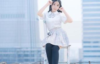 下载独家！穆零Mu0的图库展示了自由鸢尾轻巡洋舰-圣女贞德的无限魅力。
