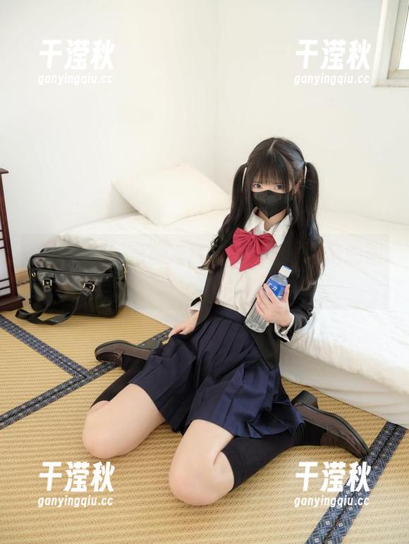 紧急企划 - 短裙怎能抵挡？龙崎聆音的图片合集火力全开