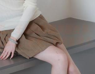 绮梦摄影 – 子涵的制服美图合集：这不仅仅是服装，更是一种致命吸引力！