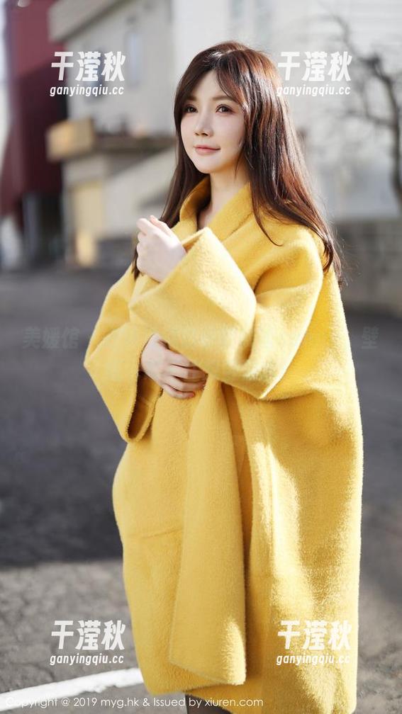 美媛馆-晓茜sunny 美媛馆 - 在泳池混日子的晓茜sunny,壁纸也忍不住想要潜水!