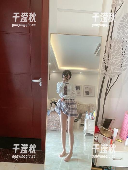 胜利的小生活 微密圈 - “胜利的小生活”的私房写真,一秒钟从可爱跳到性感,完全没底线啊!