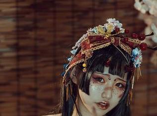 芊川一笑MNK最新黑兽白精灵合集，下载后你可能会笑到忘我！