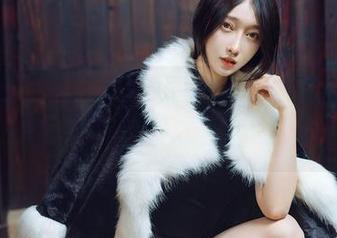 花漾show – 白茹雪Abby的圣诞奇妙游：在原图中漫游她的节日态度