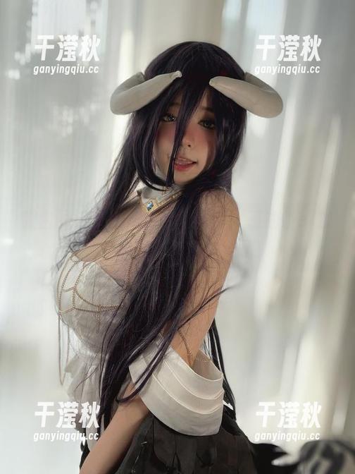 葱油饼er 微密圈 - 最新黑白女仆吊带,葱油饼er的合集真是有点太会撩了!