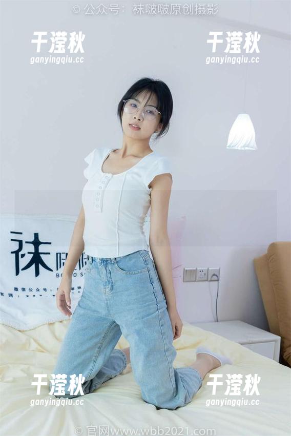 袜啵啵-小安 袜啵啵 - 小安黑丝作品集:脚尖微加固的瞬间,简直让人怦然心动。