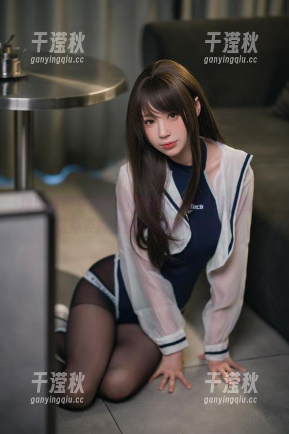 西园寺南歌 精选西园寺南歌的碧蓝航线恶毒兔女郎:这身姿简直能把海豚都迷住!