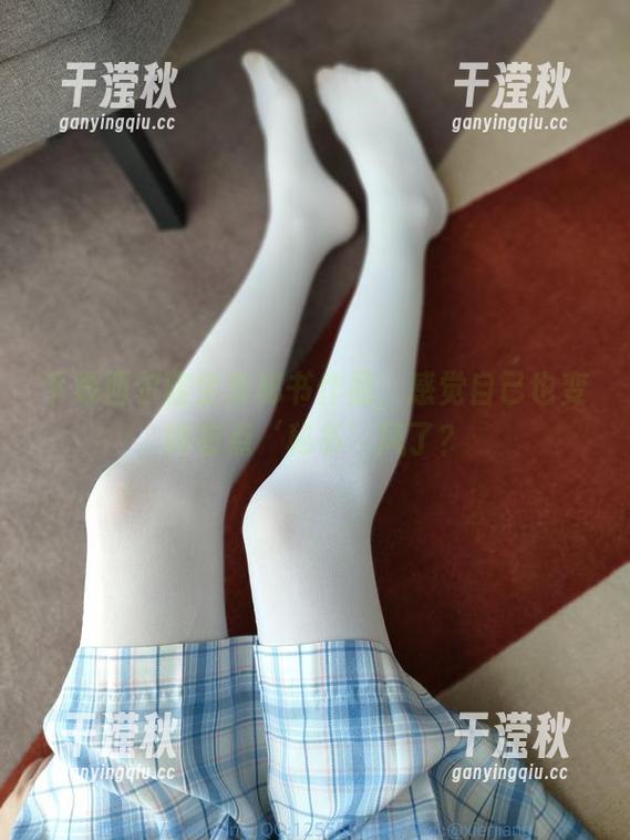西尔酱 下载西尔酱全套秘书作品,感觉自己也变得有点‘秘书’风了?