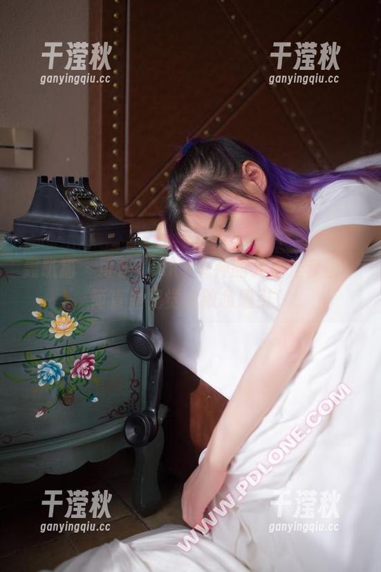 轰趴猫-可乐Vicky 轰趴猫 - 可乐Vicky女神的无圣光套图,简直是视觉的致命吸引!