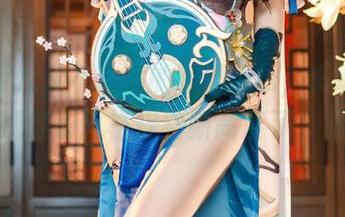 精选阿九从不咕咕的制服cos，真心觉得她是把穿衣风格提到新高度了，服气。