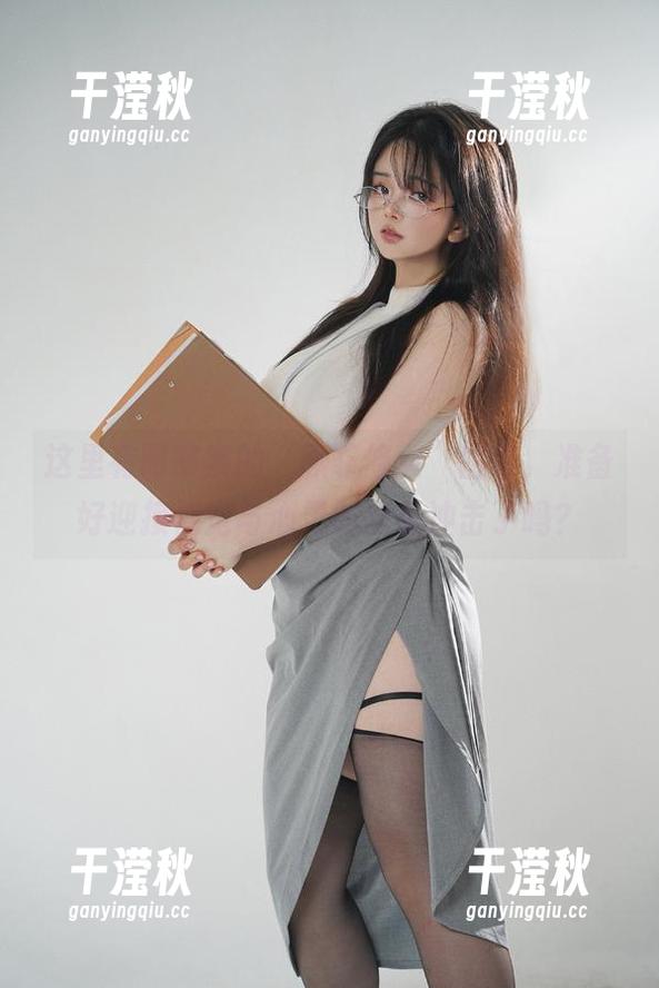 这里有阿寨寨的“赎罪修女”图包，准备好迎接视觉与心灵的双重冲击了吗？
