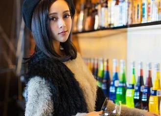 青豆客 – 保持柠檬c_lemon味：自拍原图，它的壁纸其实比你想的更有品！