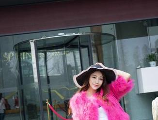 魅妍社 – 无圣光的FoxYini孟狐狸，黑白原图里藏着谁的心事？