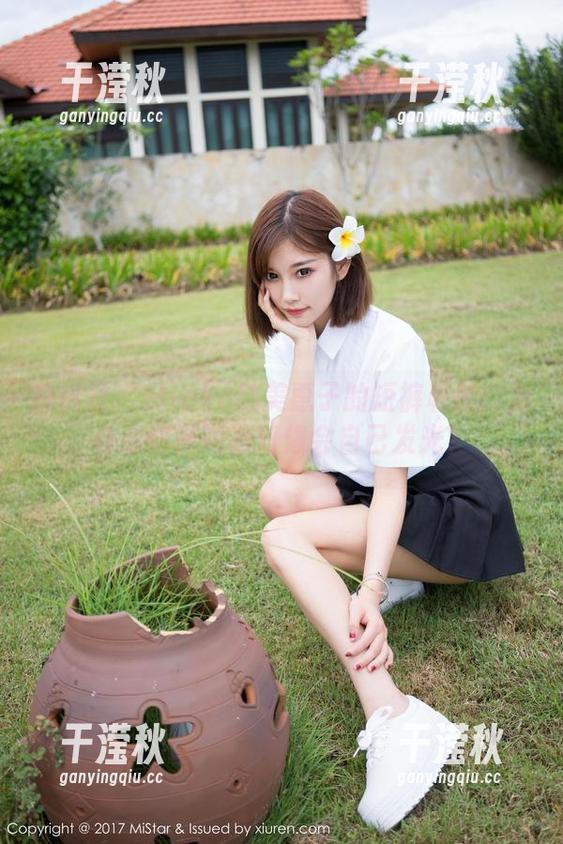 魅妍社-Mieko林美惠子 魅妍社 - Mieko林美惠子的短裤私拍:为什么这条短裤好像会自己发光?